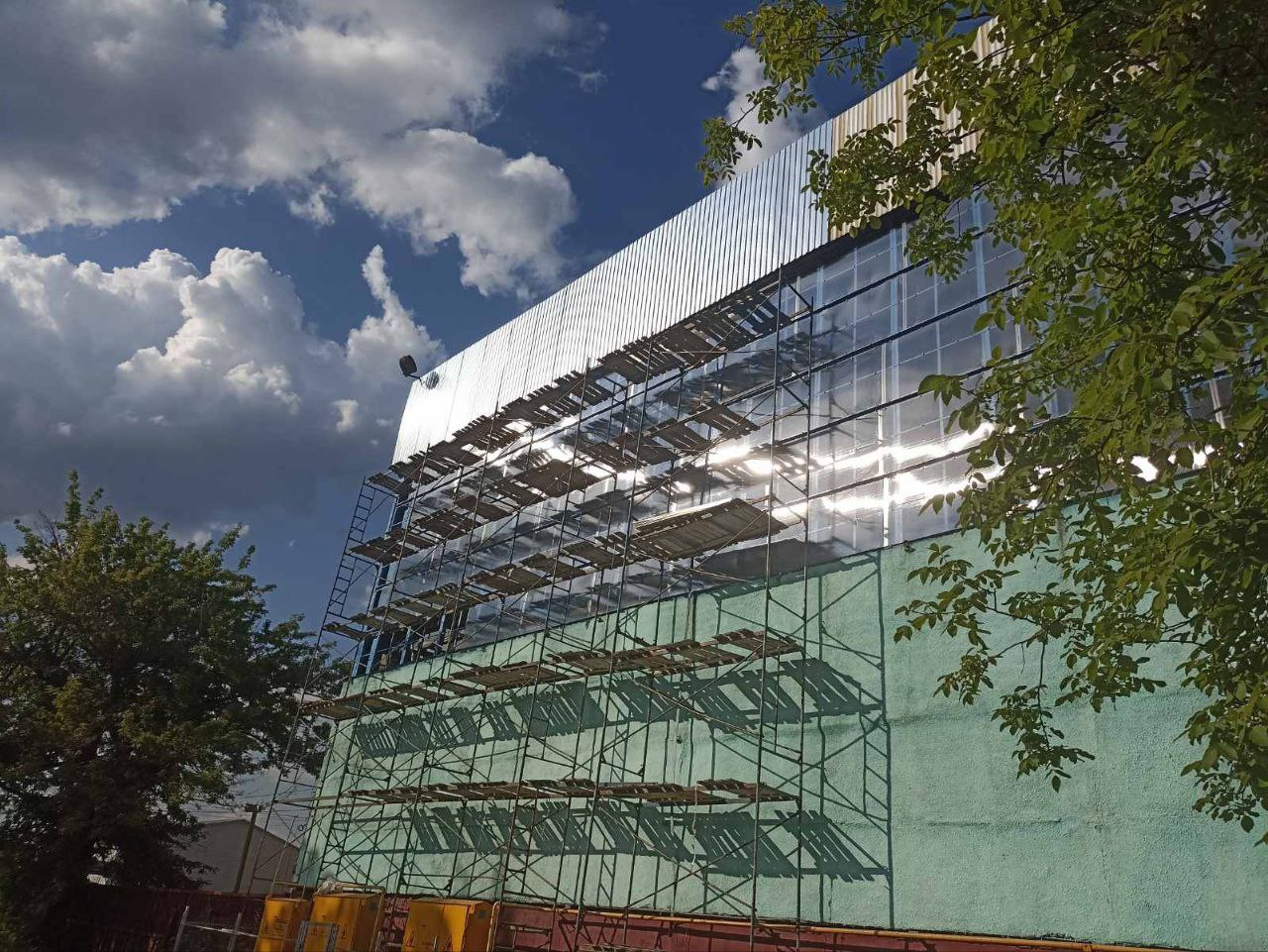 сотовий полікарбонат 8мм прозорий 1УФ BAUGLAS ST LONGLIFE PROFESSIONAL
