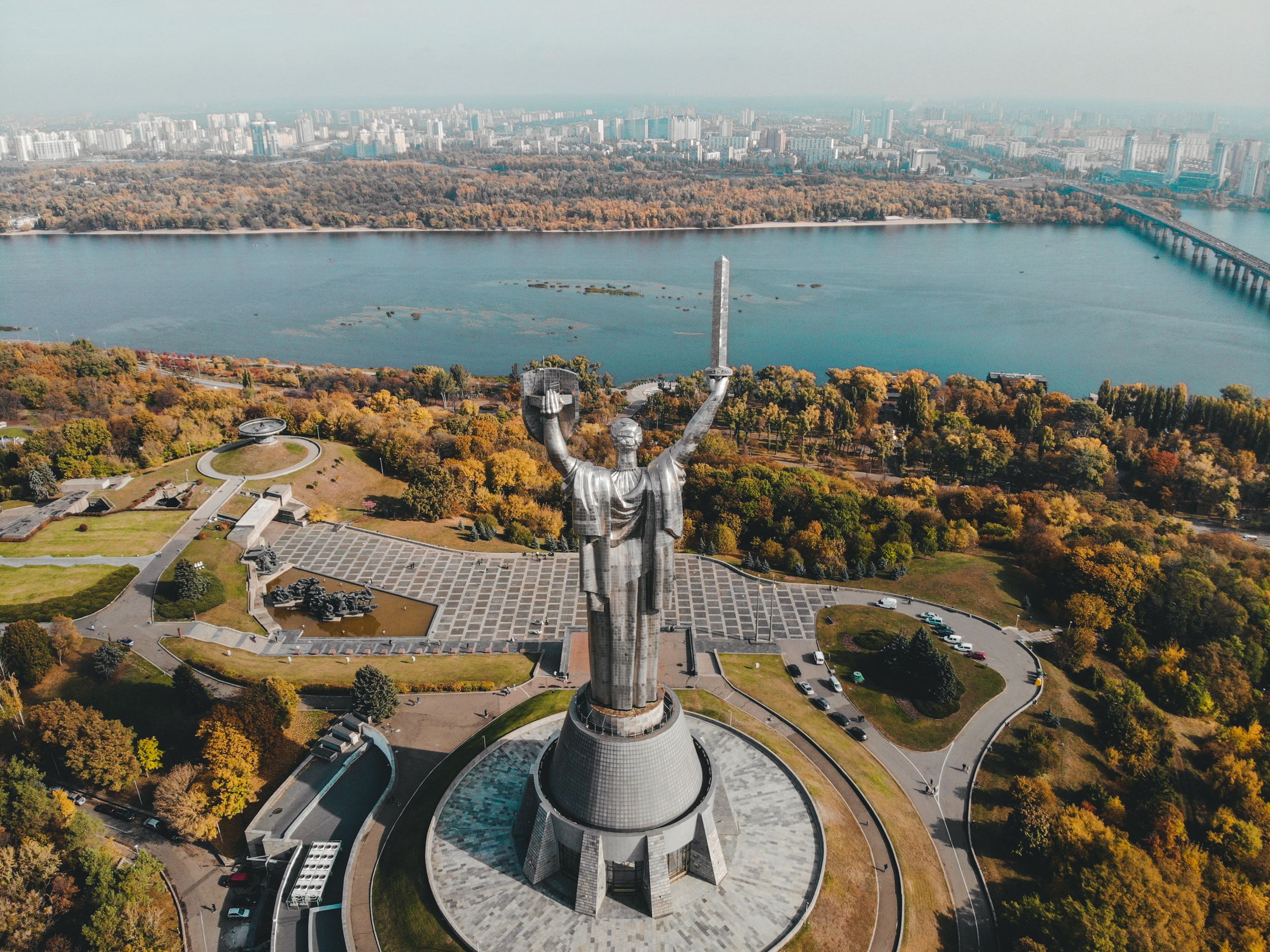 З Днем Незалежності, Україно. Тобі — 35.
